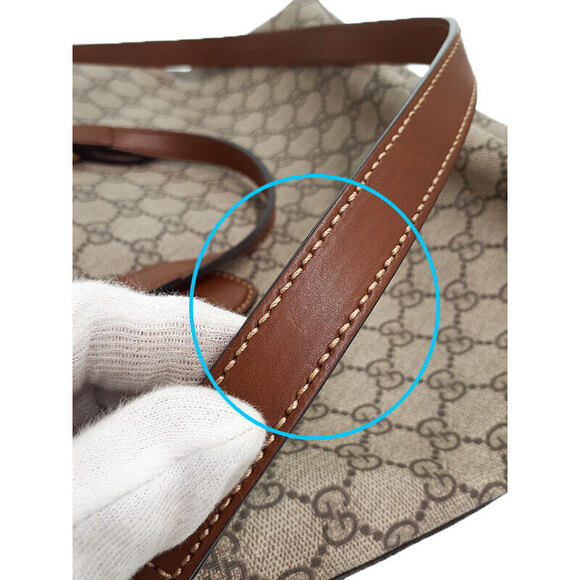 Gucci GG Supreme Handbag - Picture 7 of 9